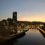 110 M2 Central Apartment In Abando Close To Guggenheim With Parking
