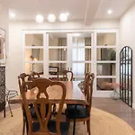 Homeloving Apartment Bilbao Centre With Parking