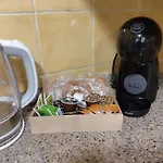 Nuevo, Junto Al Ayuntamiento Y Casco Viejo