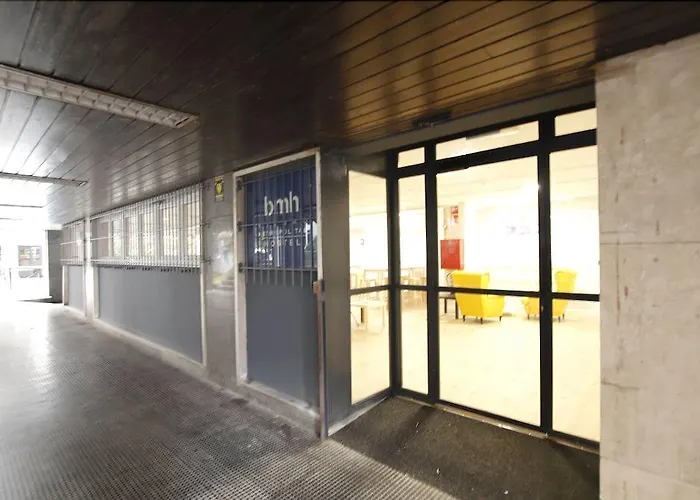 Bilbao Metropolitan Hostel By Bossh Hotels