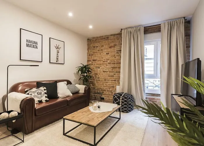 Coqueto estudio en barrio de ambiente by S@H!