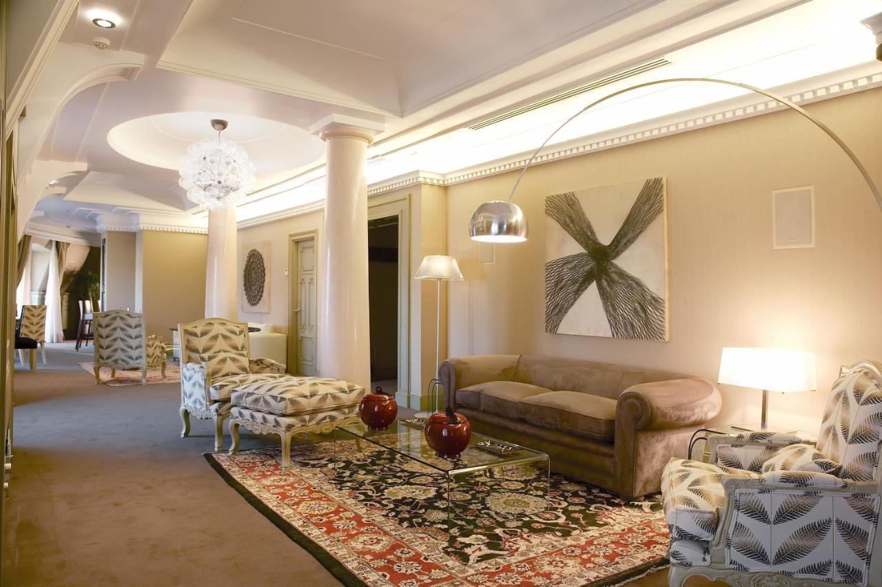 Carlton Hotel 5*