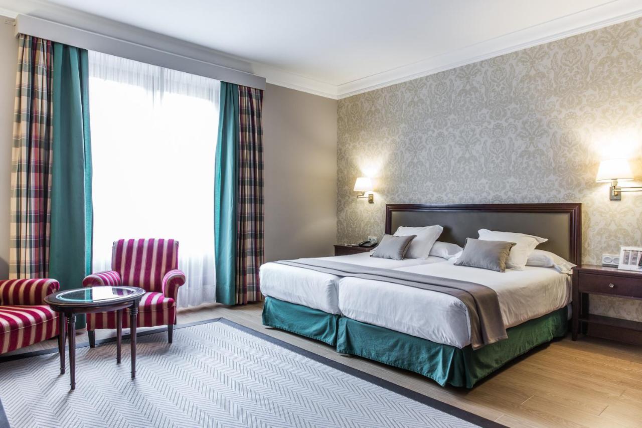 Carlton Hotel 5*