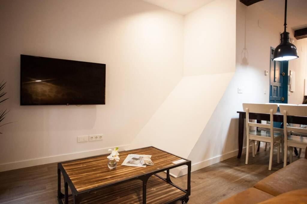 Bonito Apartamento, Nuevo Y En El Casco Viejo!!! * Bilbao
