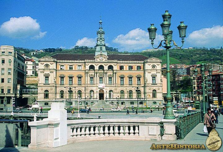 Lux Cityhall + Parking Apartamento