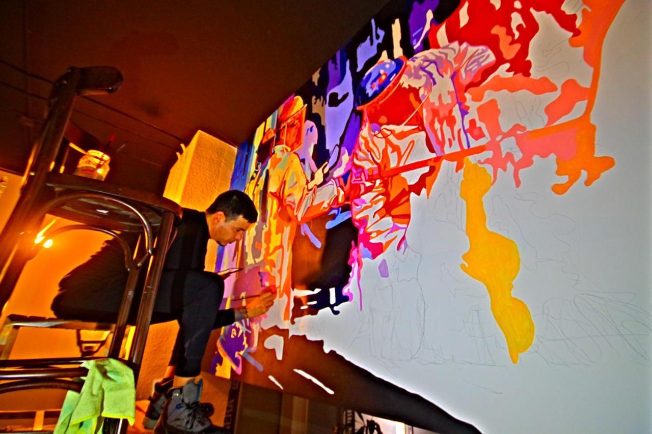 Iron Hostal *
