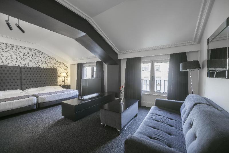 Hotel López De Haro 5*