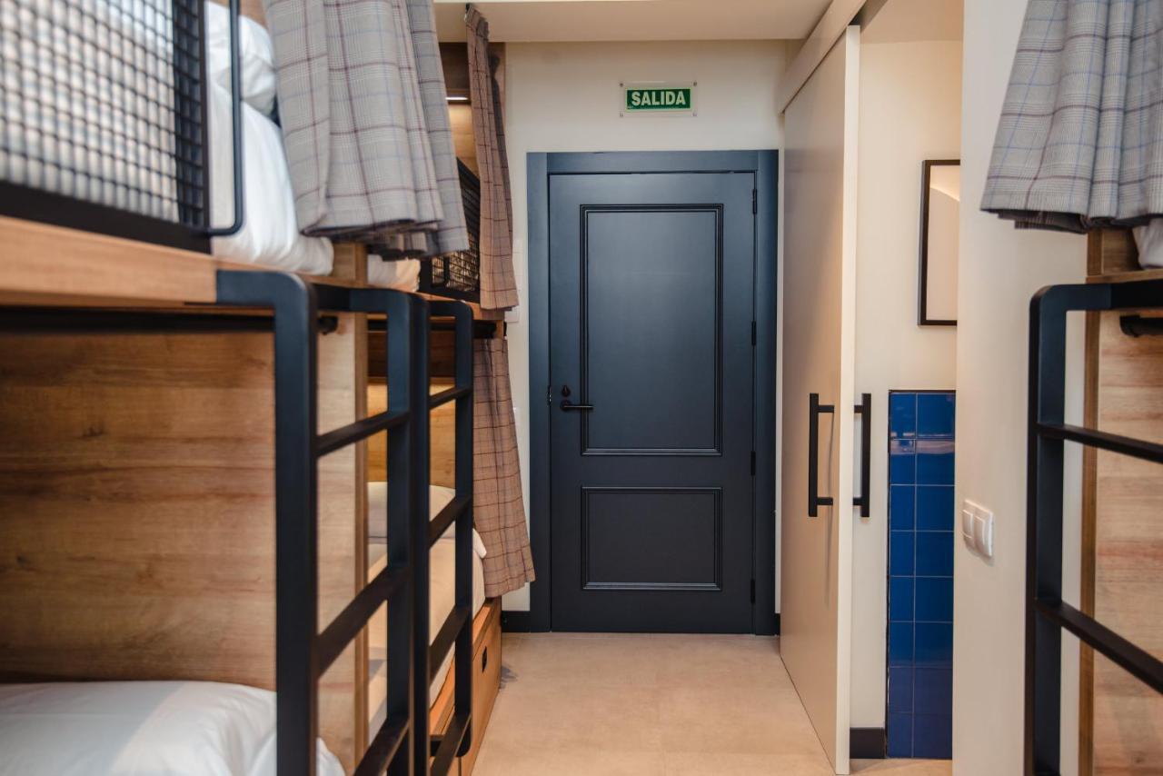 Hostel Latroupe La Granja