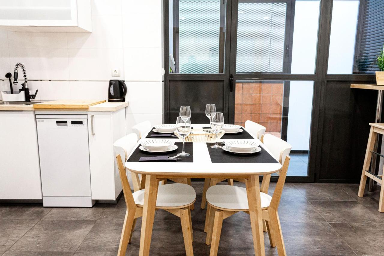 Apartment Dolaretxe By People