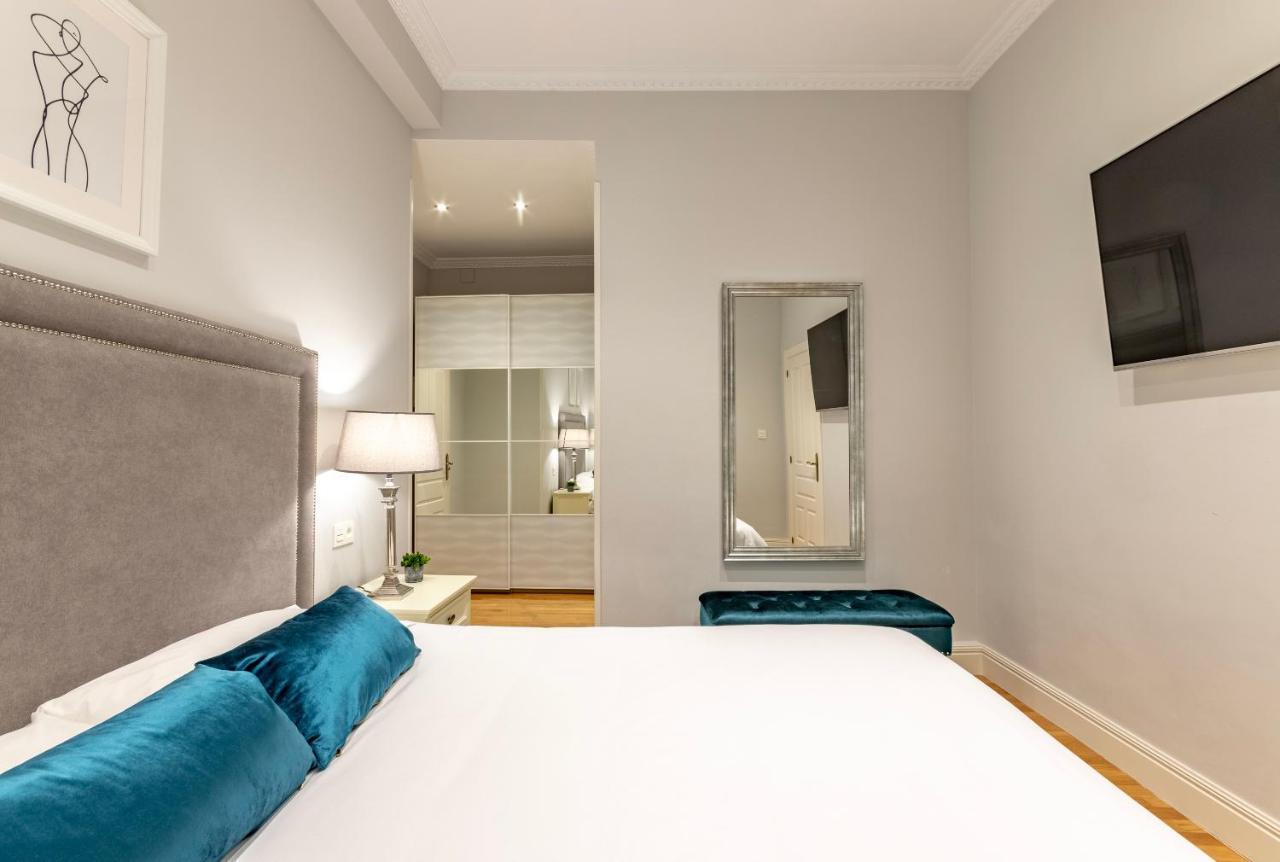 Apartamento Amplio Y Elegante En Casco Viejo Con Parking *