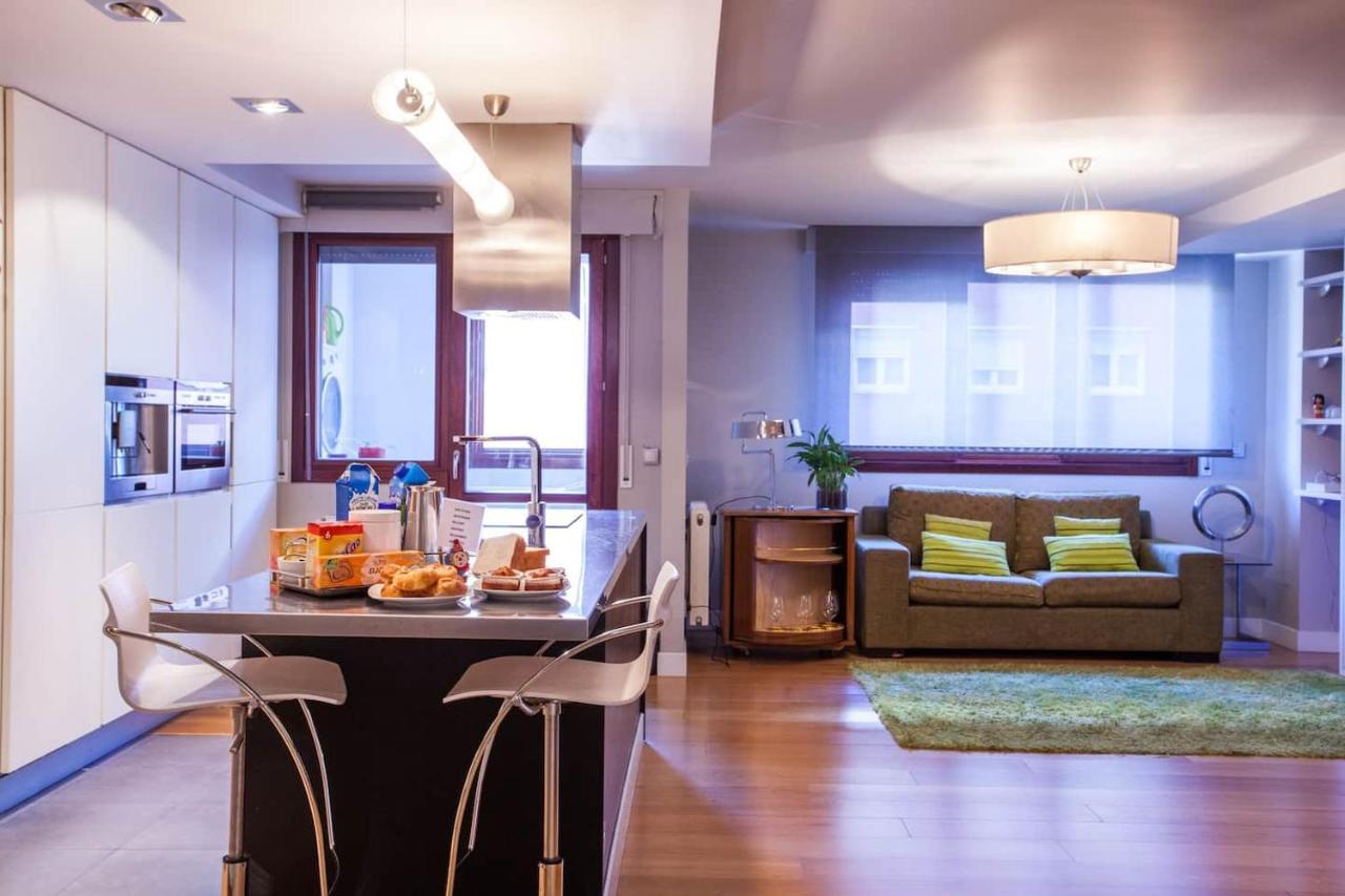 Apartamento Piso Moderno, Céntrico Y Con Garaje Gratis