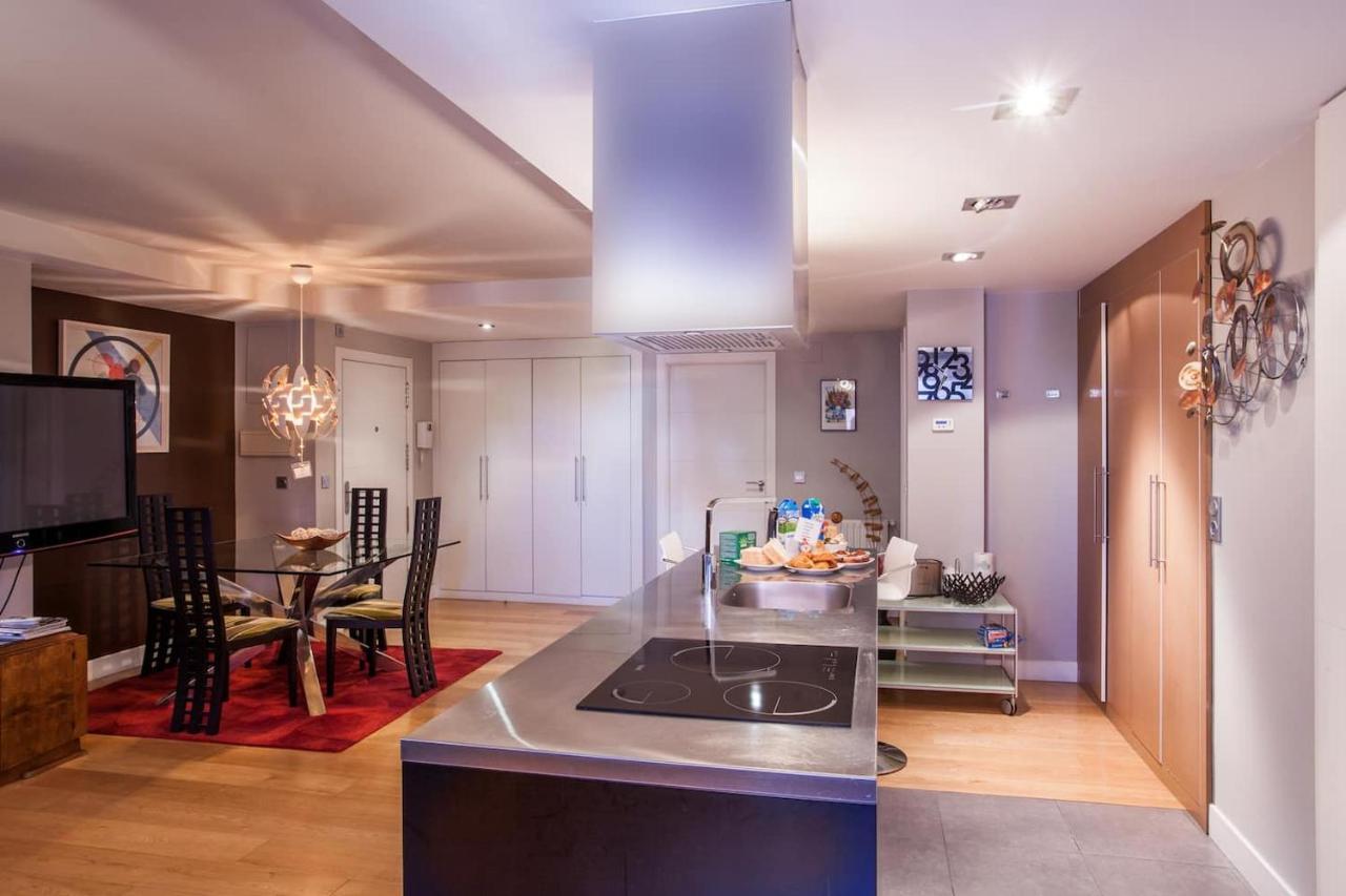 Apartamento Piso Moderno, Céntrico Y Con Garaje Gratis *