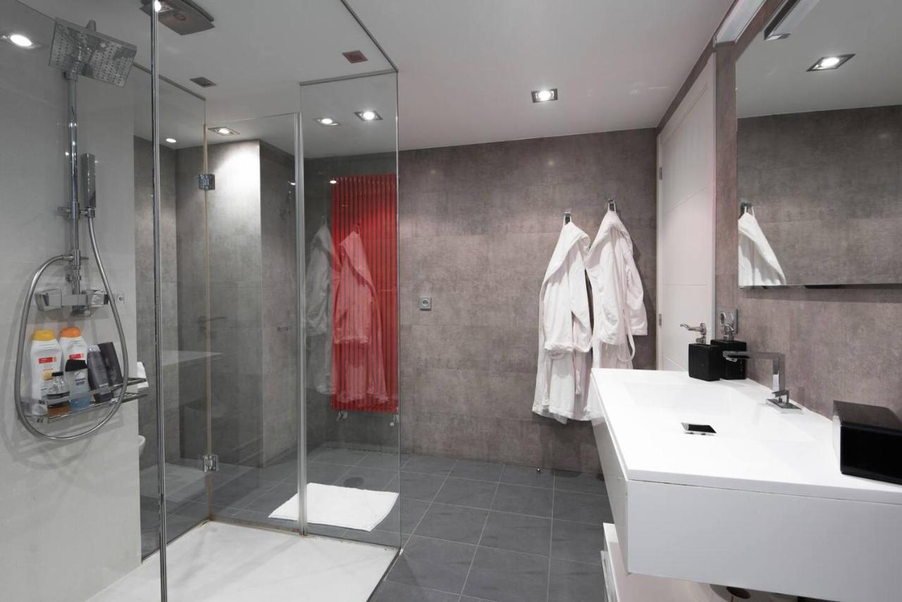 Apartamento Piso Moderno, Céntrico Y Con Garaje Gratis *