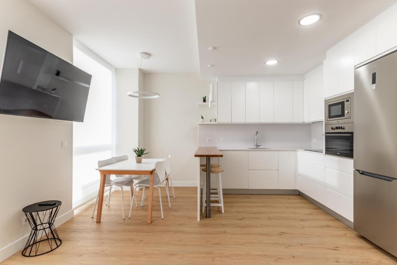 Nuevo Y Luminoso En Plaza Moyua Apartamento *