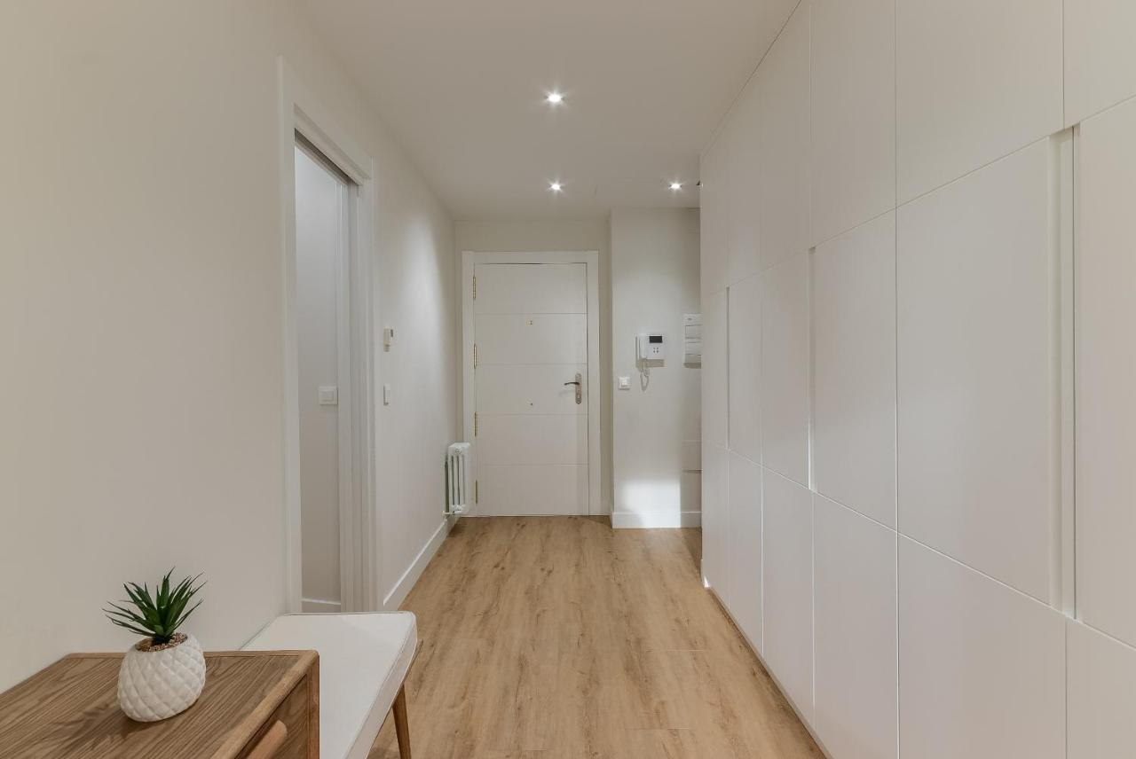 Nuevo Y Luminoso En Plaza Moyua Apartamento