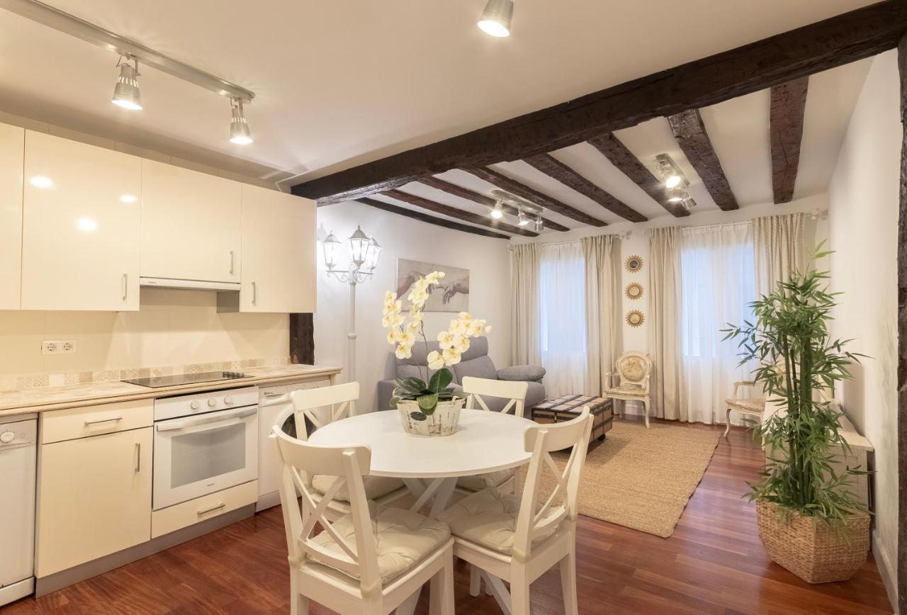 Precioso Con Entrada Autónoma En El Casco Viejo Apartamento Bilbao