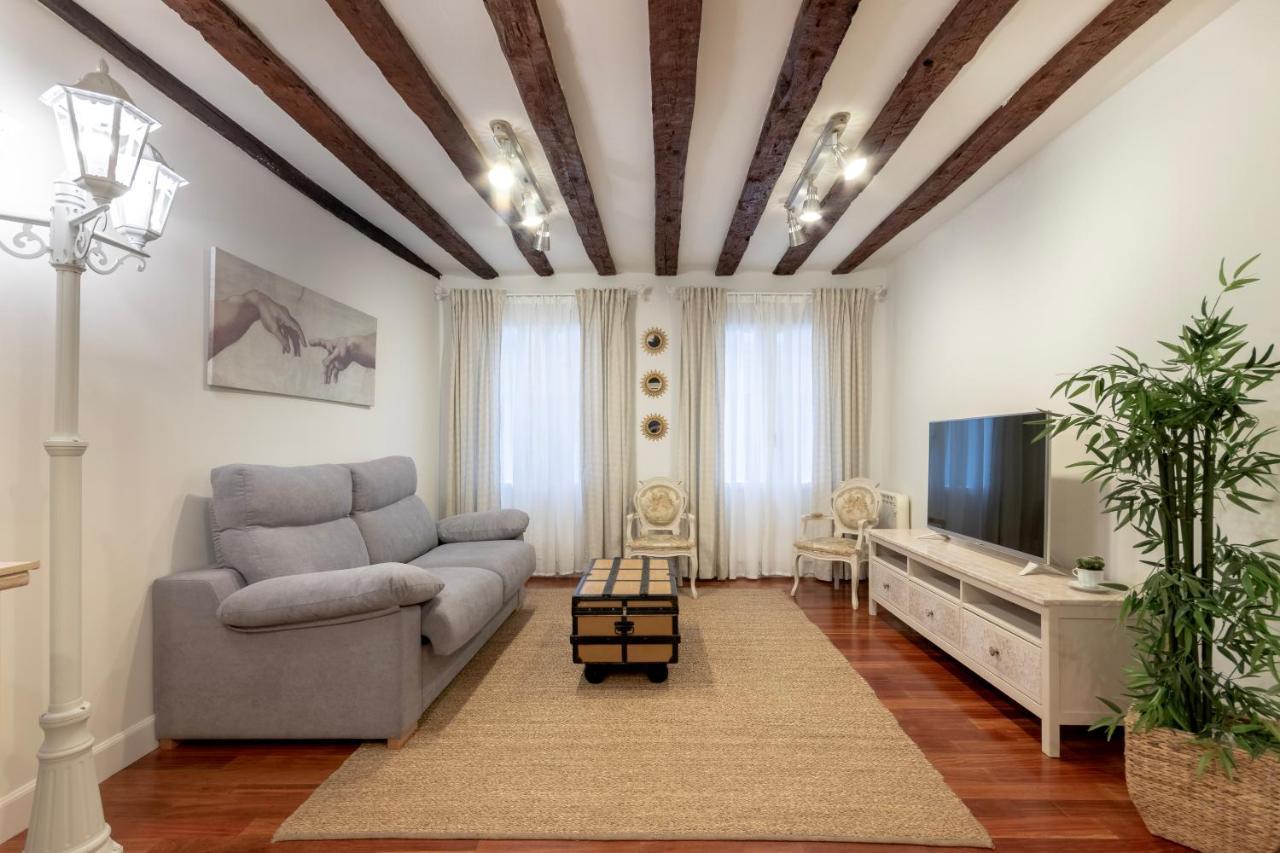 Precioso Con Entrada Autónoma En El Casco Viejo Bilbao