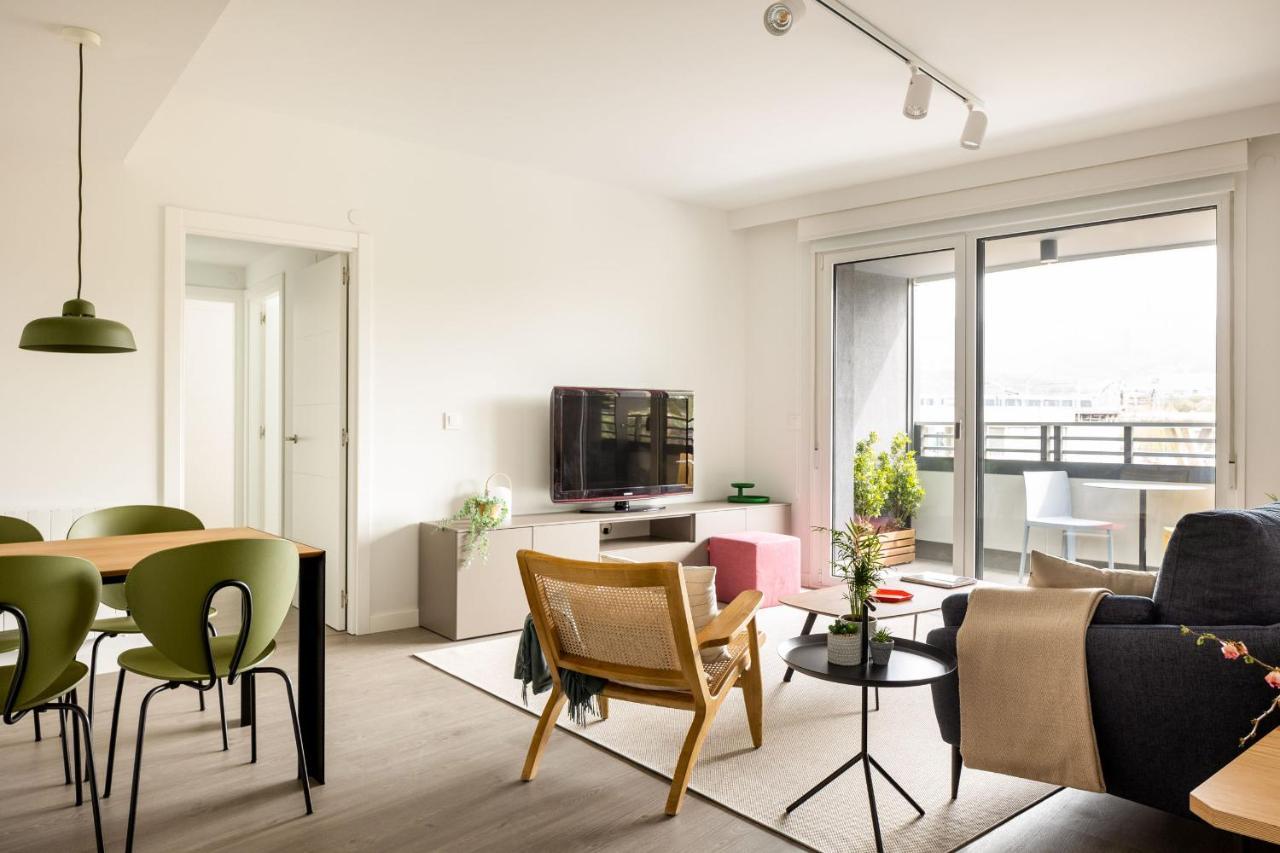 Santa Ana Junto A La Ria A Estrenar Con Piscina , Garaje Y Wifi Incluidos Bilbao