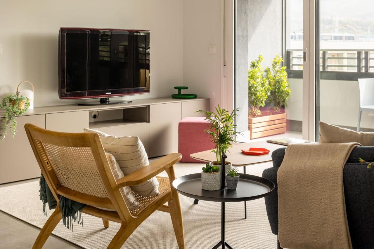 Santa Ana Junto A La Ria A Estrenar Con Piscina , Garaje Y Wifi Incluidos Apartamento