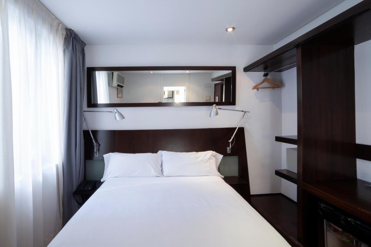 Petit Palace Arana Hotel