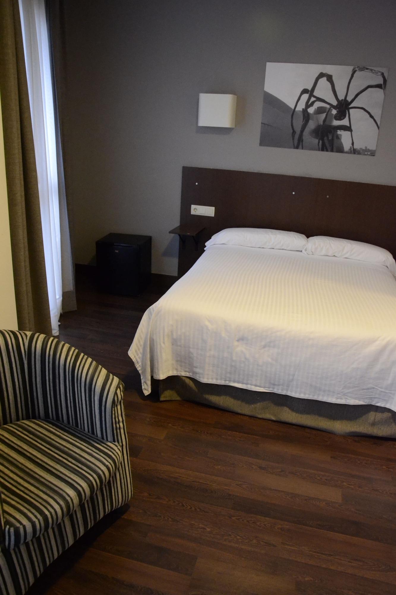 Sirimiri Hotel 3*