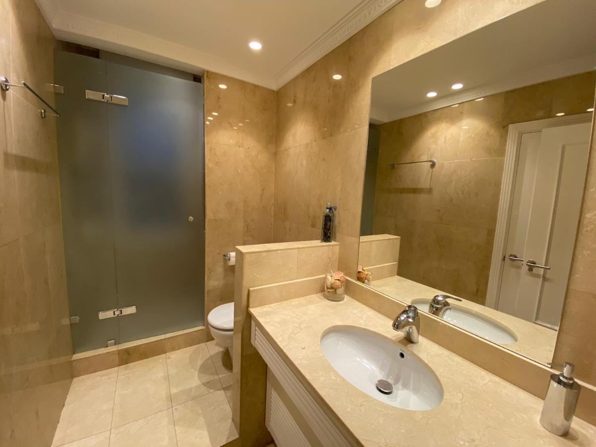 Apartamento 110 M2 In Abando Close To Guggenheim With Parking Bilbao