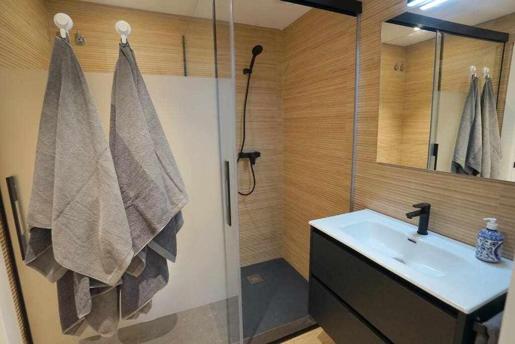 Apartamento Ciudad Del Mundo Arte Teletrabajo Y Ocio Bilbao