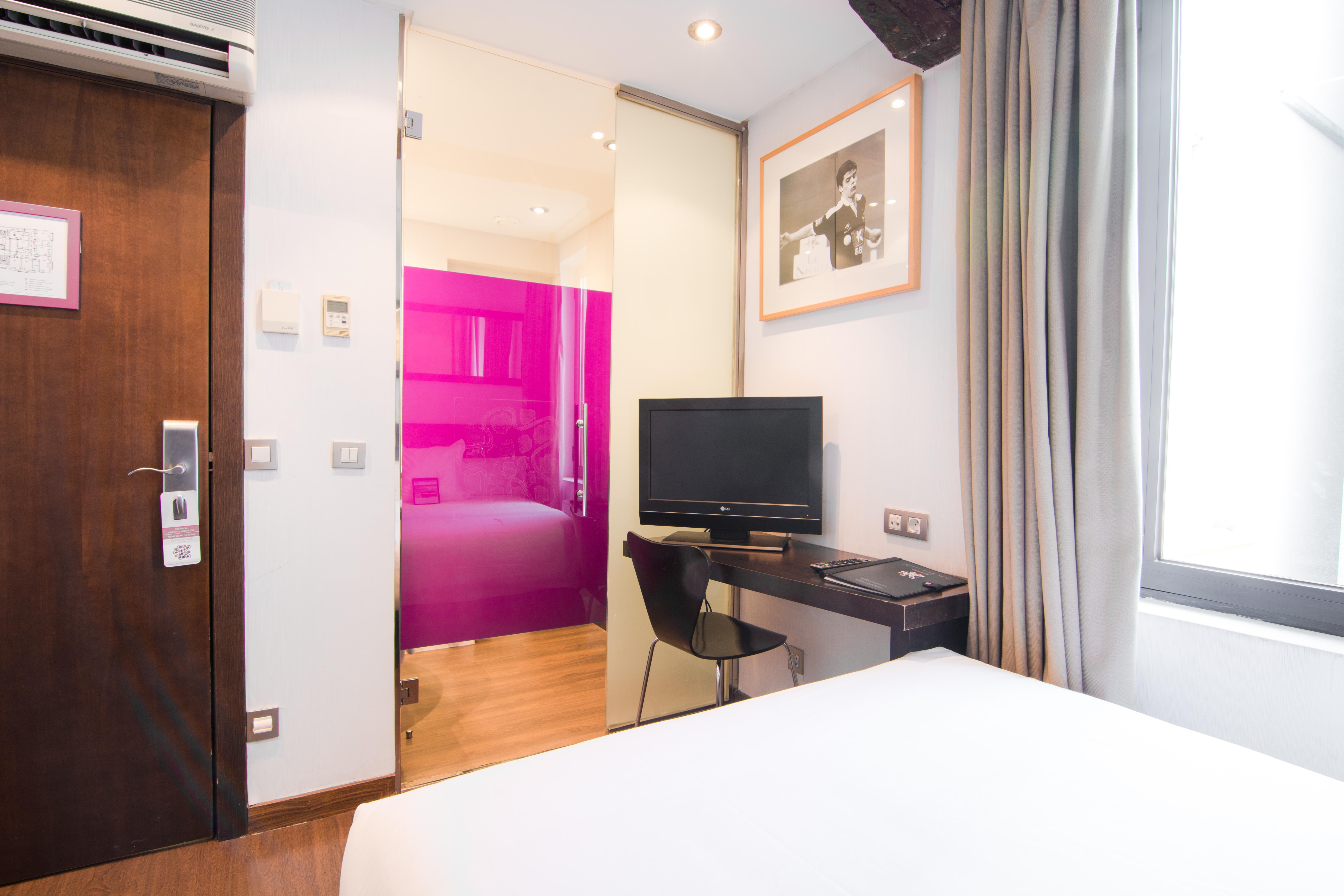 Petit Palace Arana Hotel