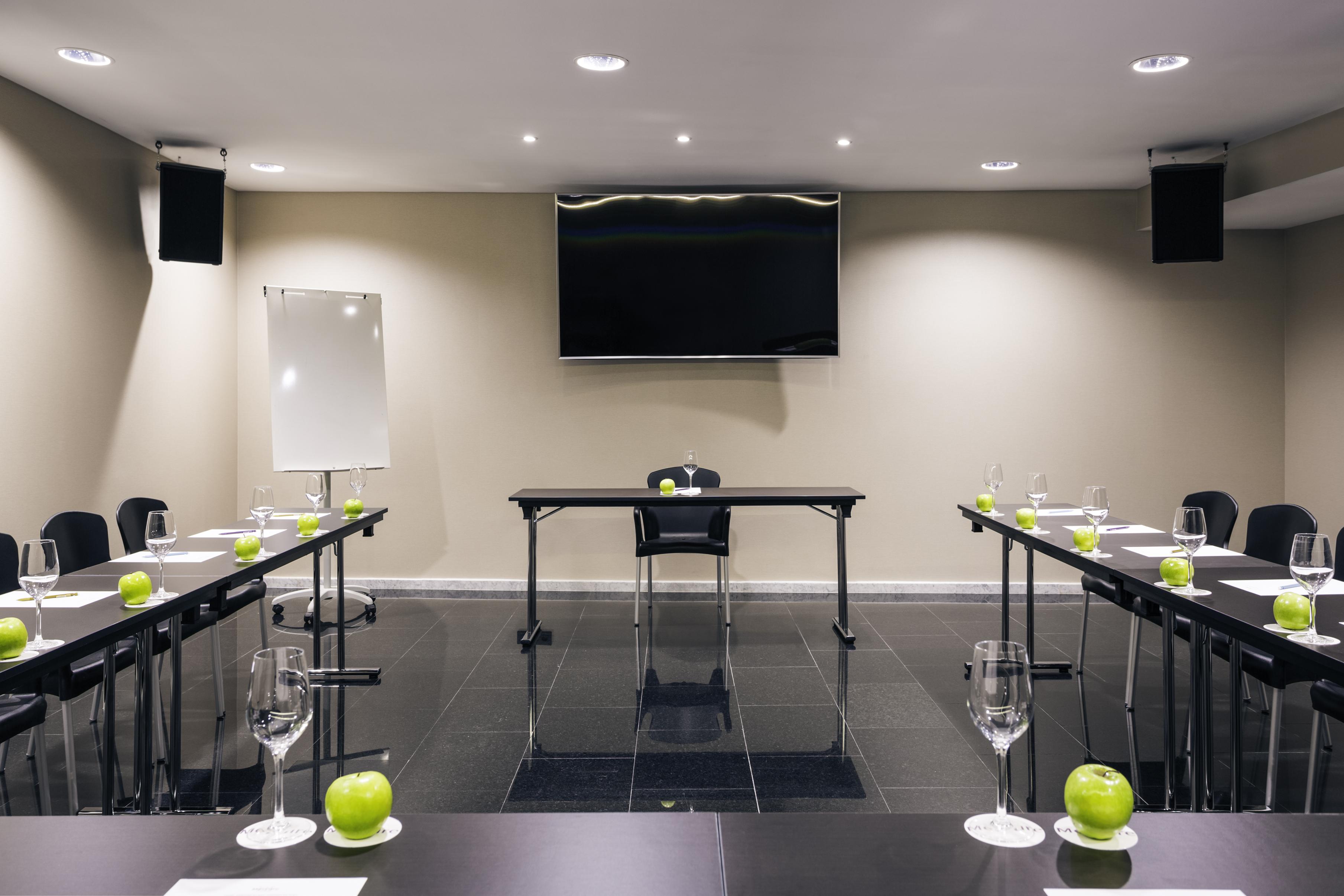Mercure Jardines De Albia 4*