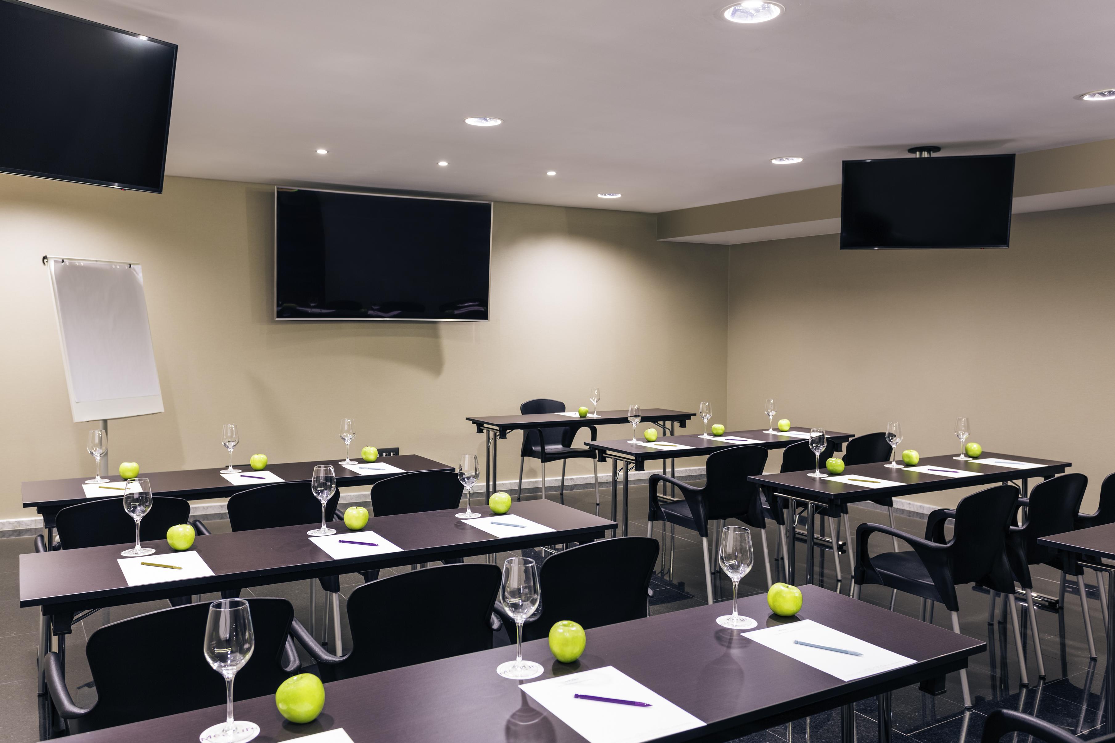 Mercure Jardines De Albia Hotel