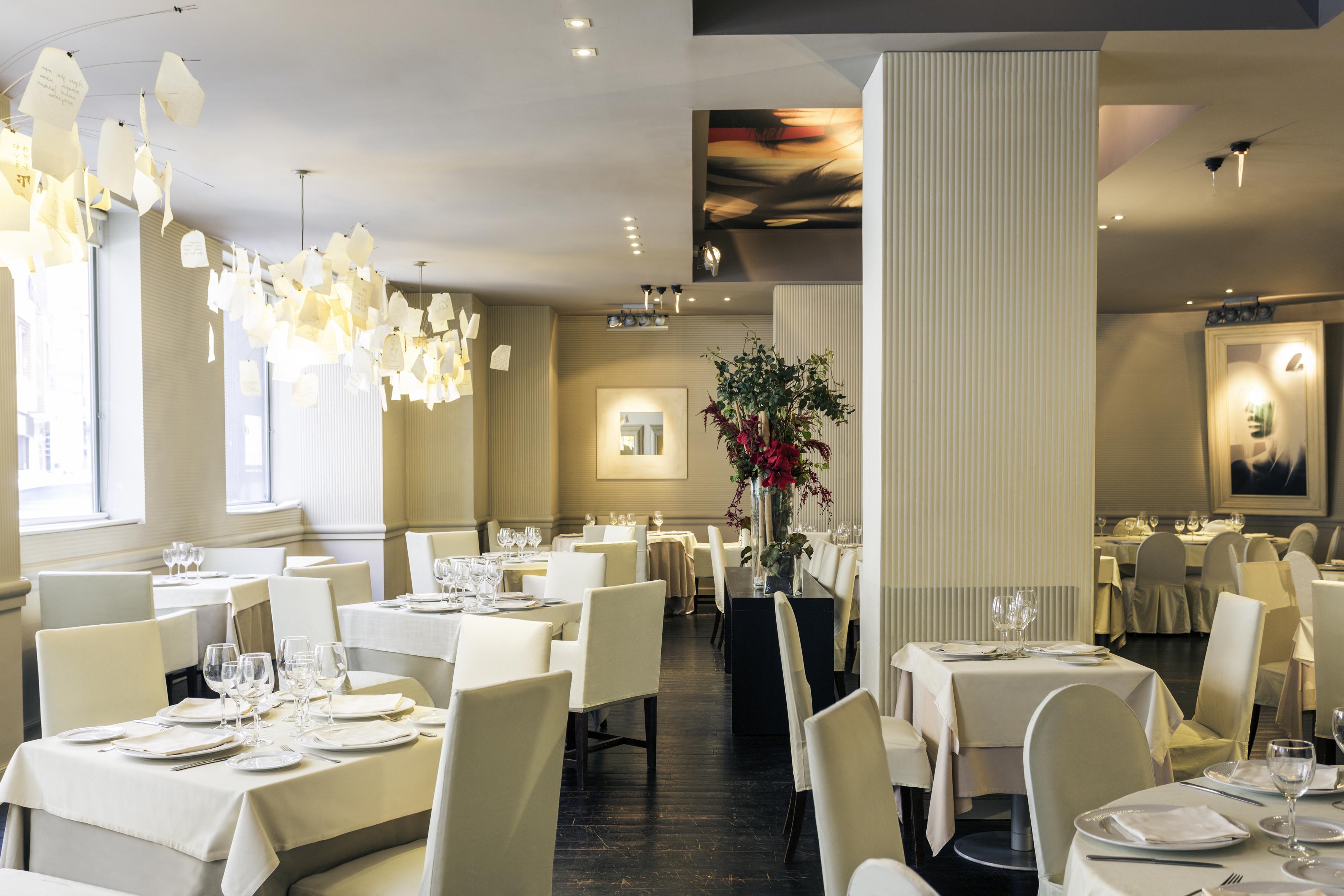 Hotel Mercure Jardines De Albia 4*