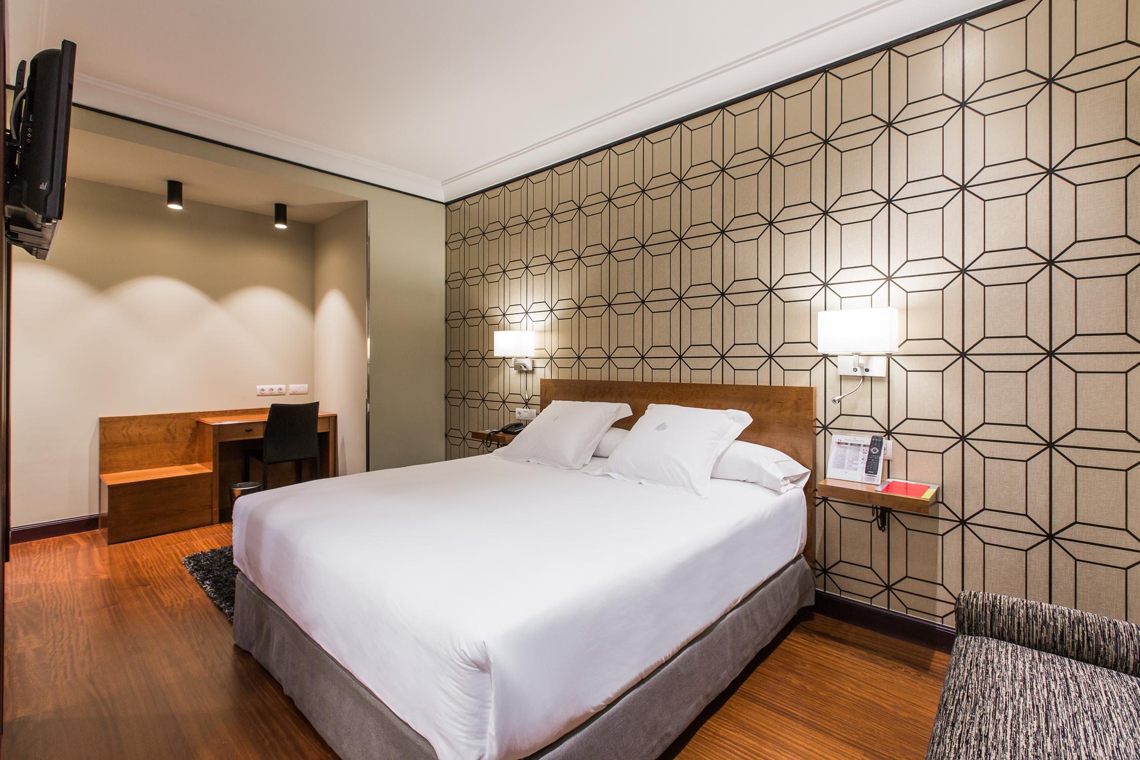 Carlton Hotel
