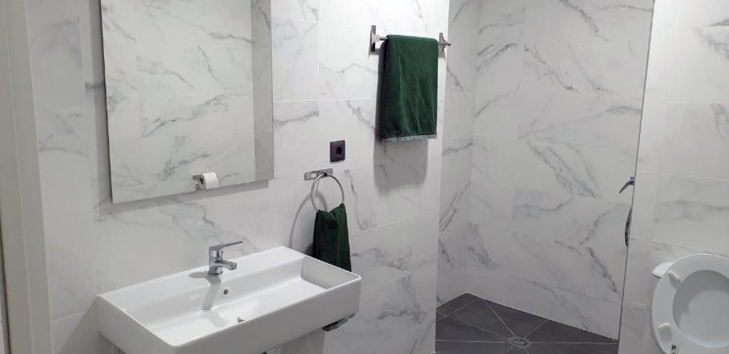 Guggenheim Riverview Hbi01297 Guest house Bilbao