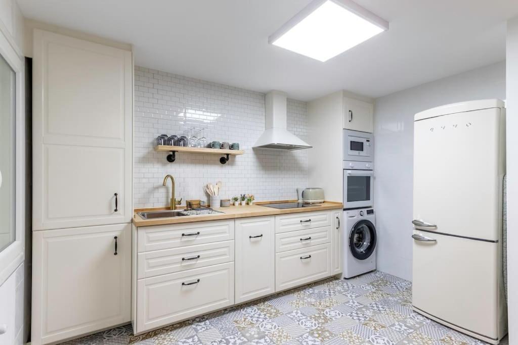 Apartamento In The Old Town With Cool Terrace!! Private Parking *
