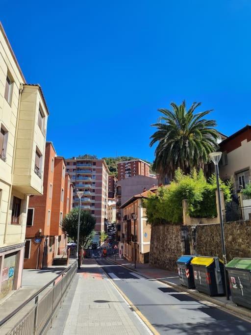 La Casita Verde. Metro Cerca Del Casco Viejo Apartamento