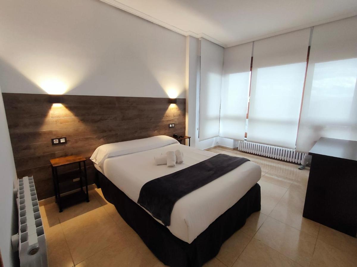Artxanda Bilbao, Parking Gratuito En El Exterior Junto Al (adults Only)