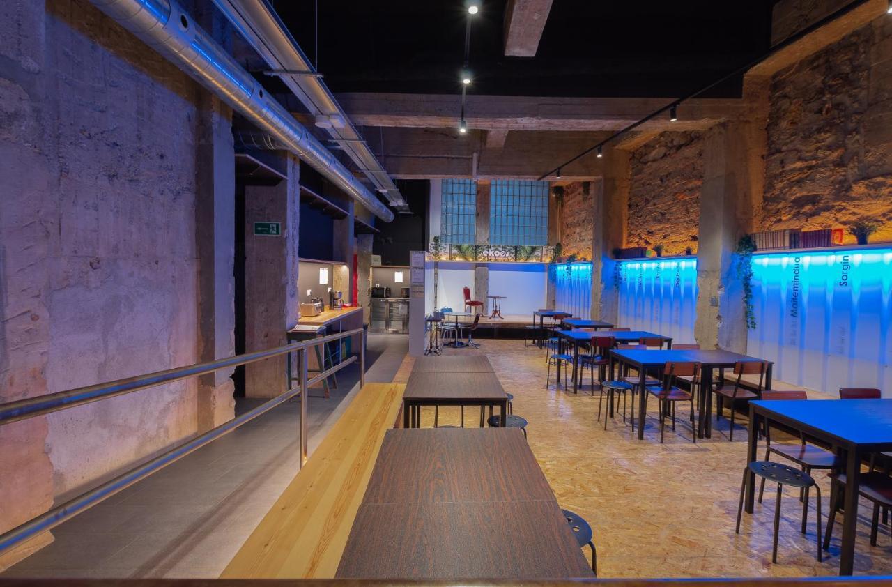 Ekoos Hostel, Eko * Bilbao