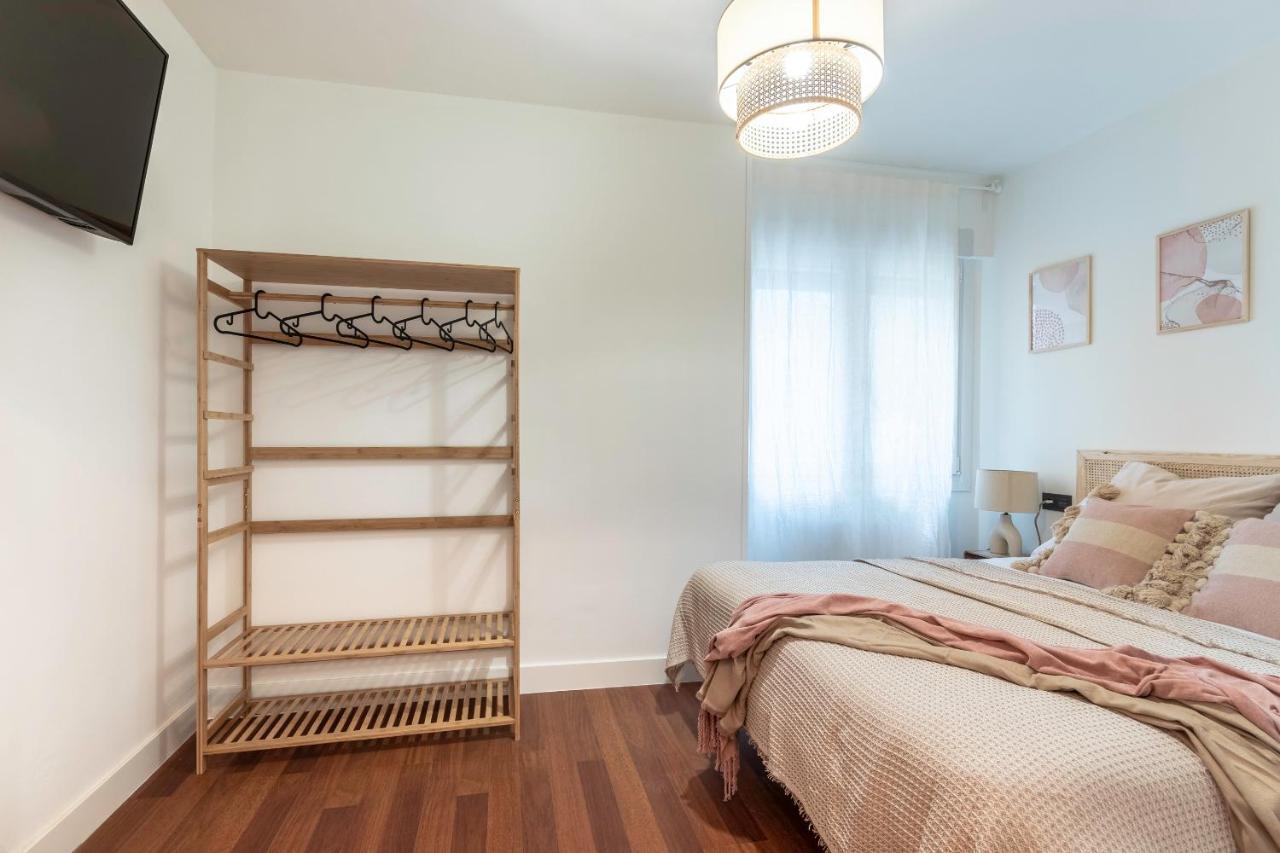 New! Lovely 4-bedroom Loft In *