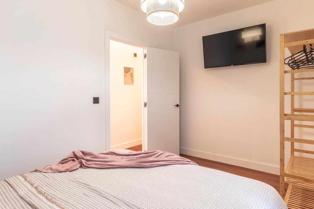 New! Lovely 4-bedroom Loft In Apartamento Bilbao