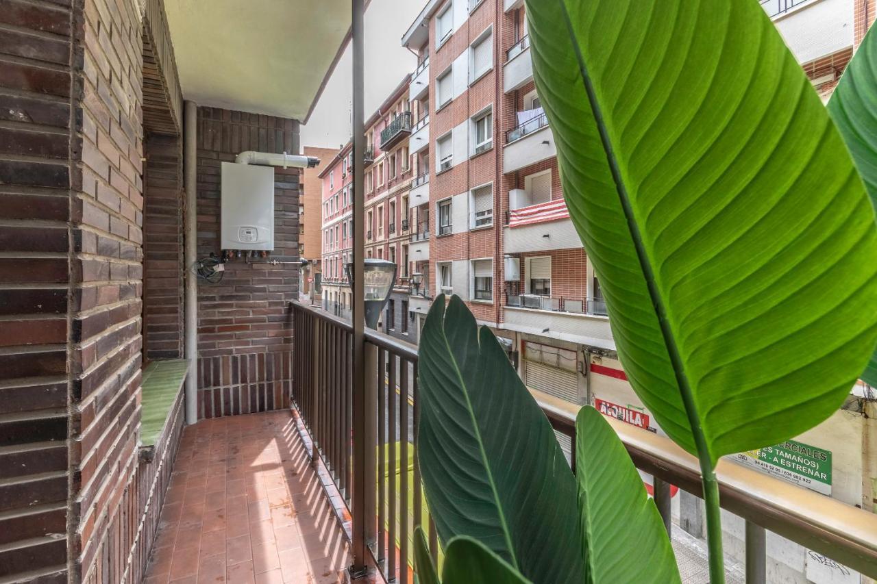 New! Lovely 4-bedroom Loft In *