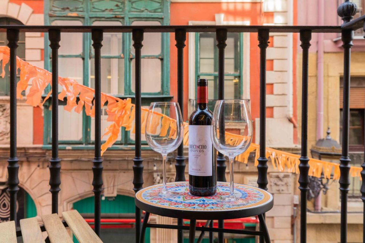 Chic Barrena Old Town Apartment *
