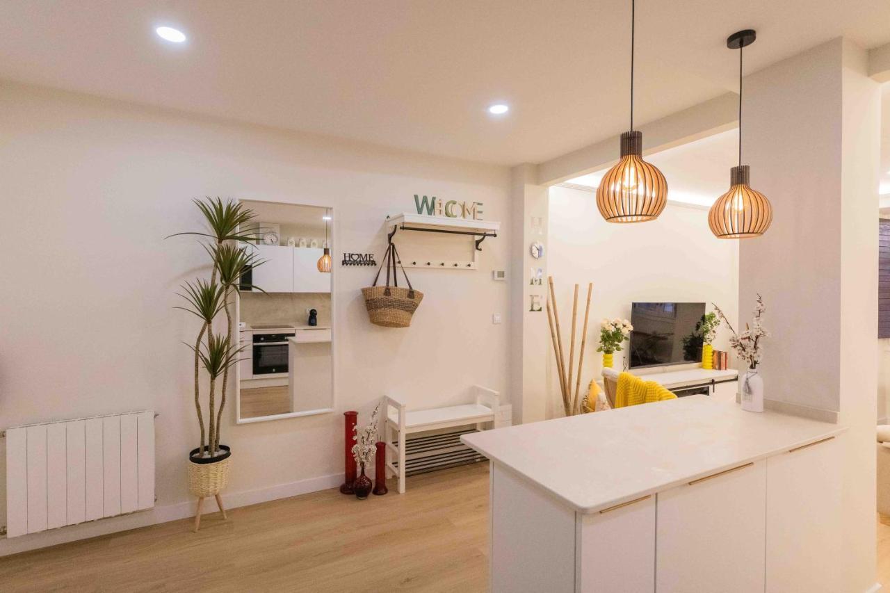 Chic Barrena Old Town Apartment *