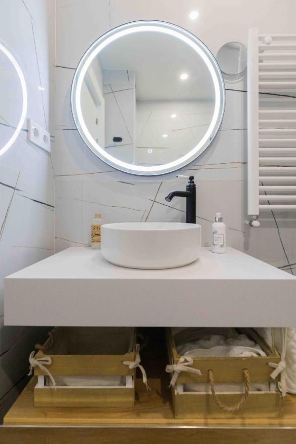 Chic Barrena Old Town Apartment *