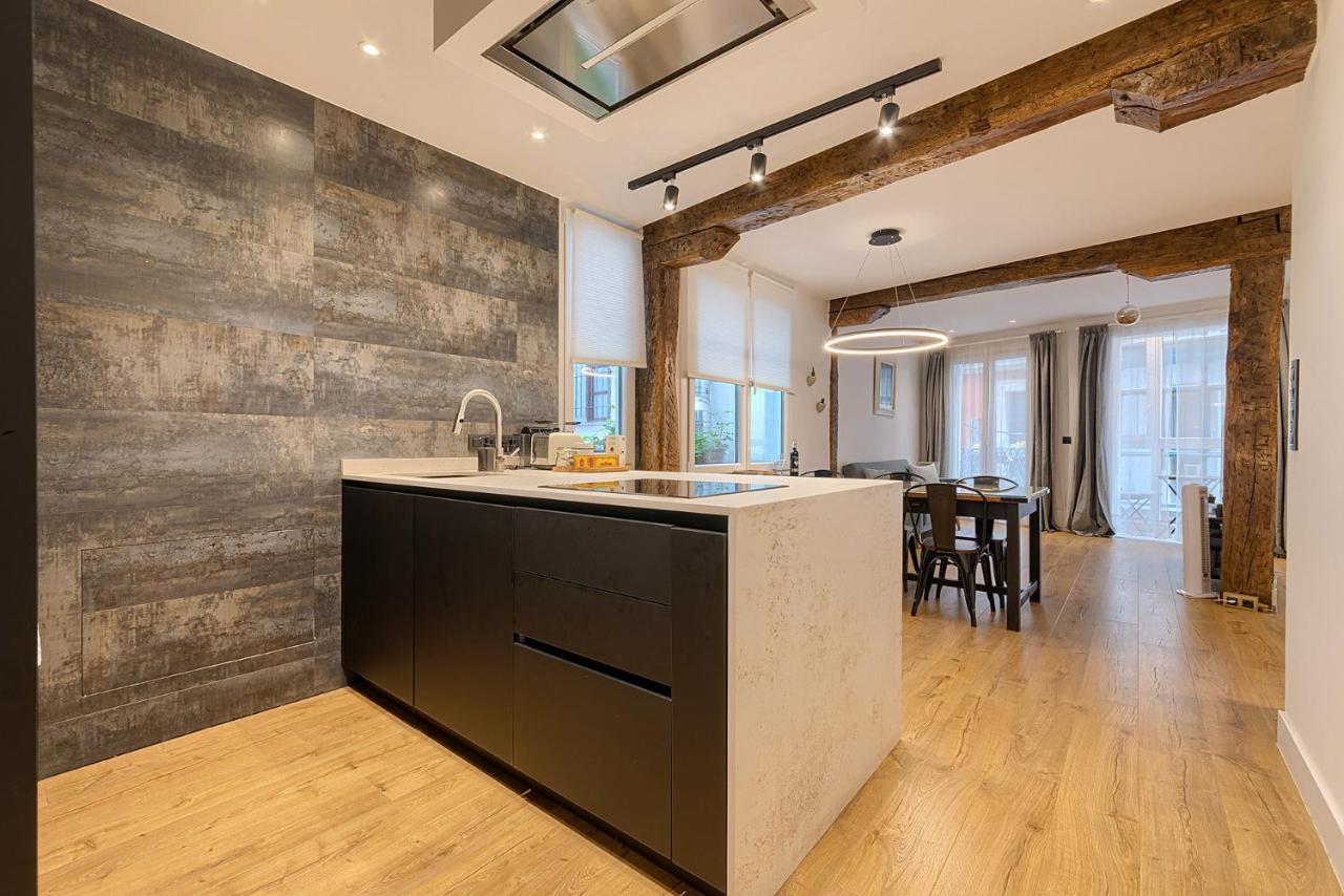 Apartment Moderno Y Lujoso En El Historico Casco Viejo Bilbao