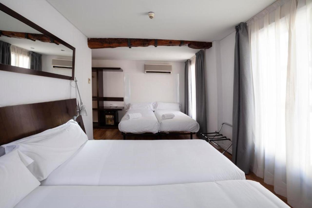 Petit Palace Arana