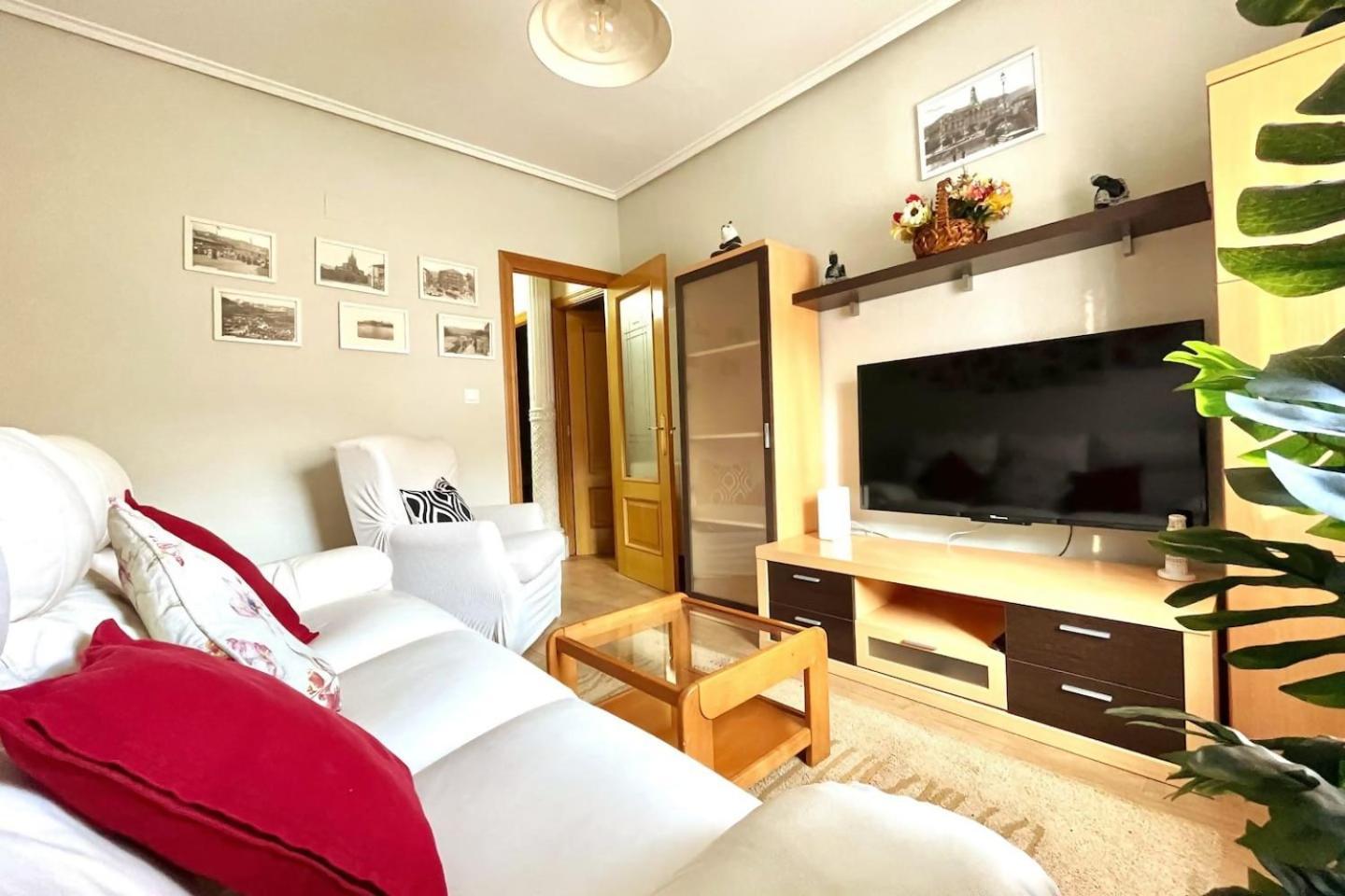 Apartamento Tranquilo Cerca Del Casco Viejo De *