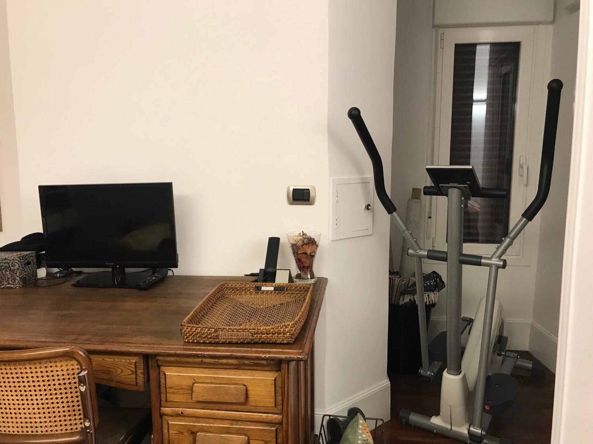 Habitación en casa particular Grande Y Confortable Con Bano Privado Junto A Guggenheim *