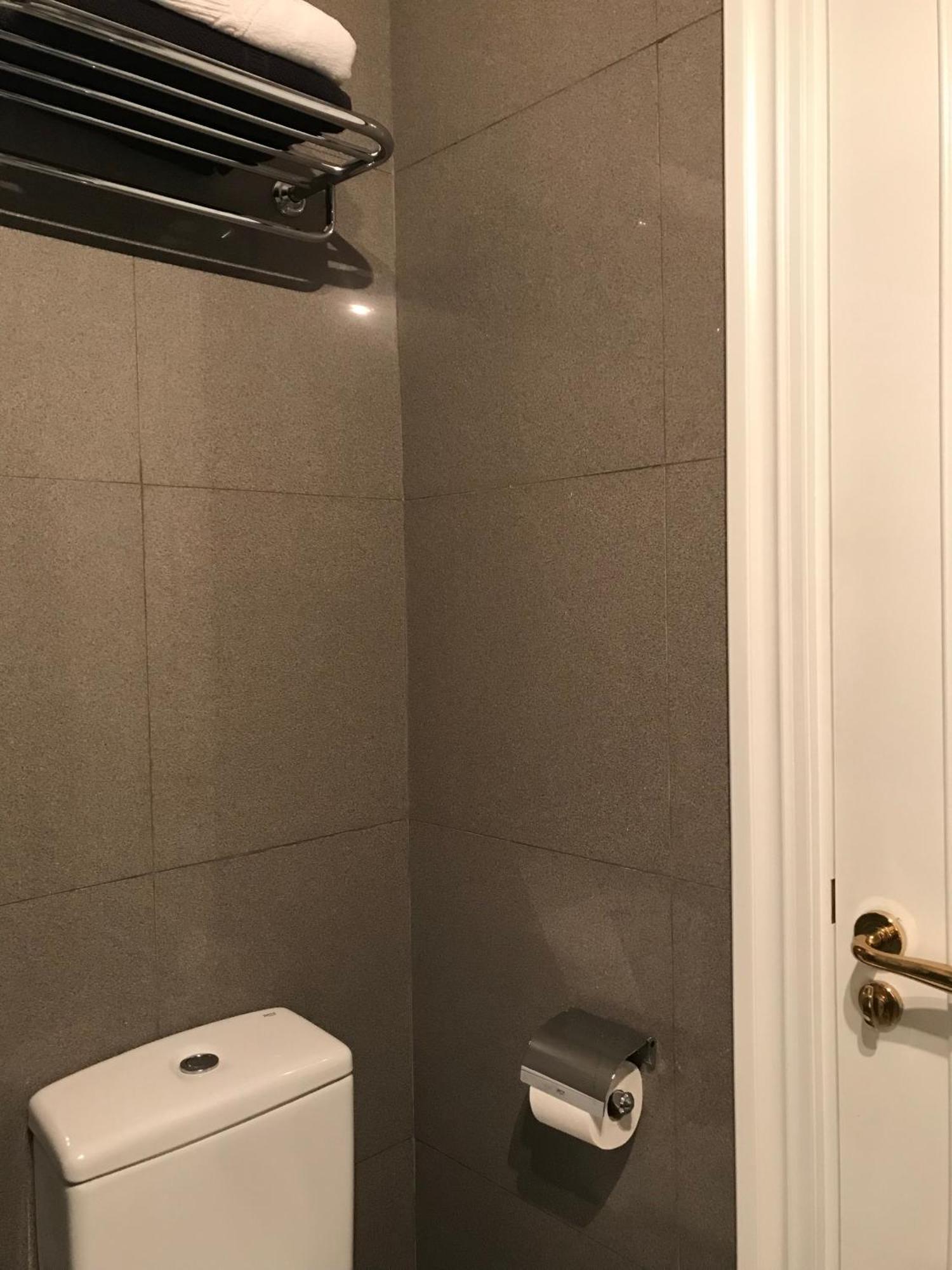 Grande Y Confortable Con Bano Privado Junto A Guggenheim *