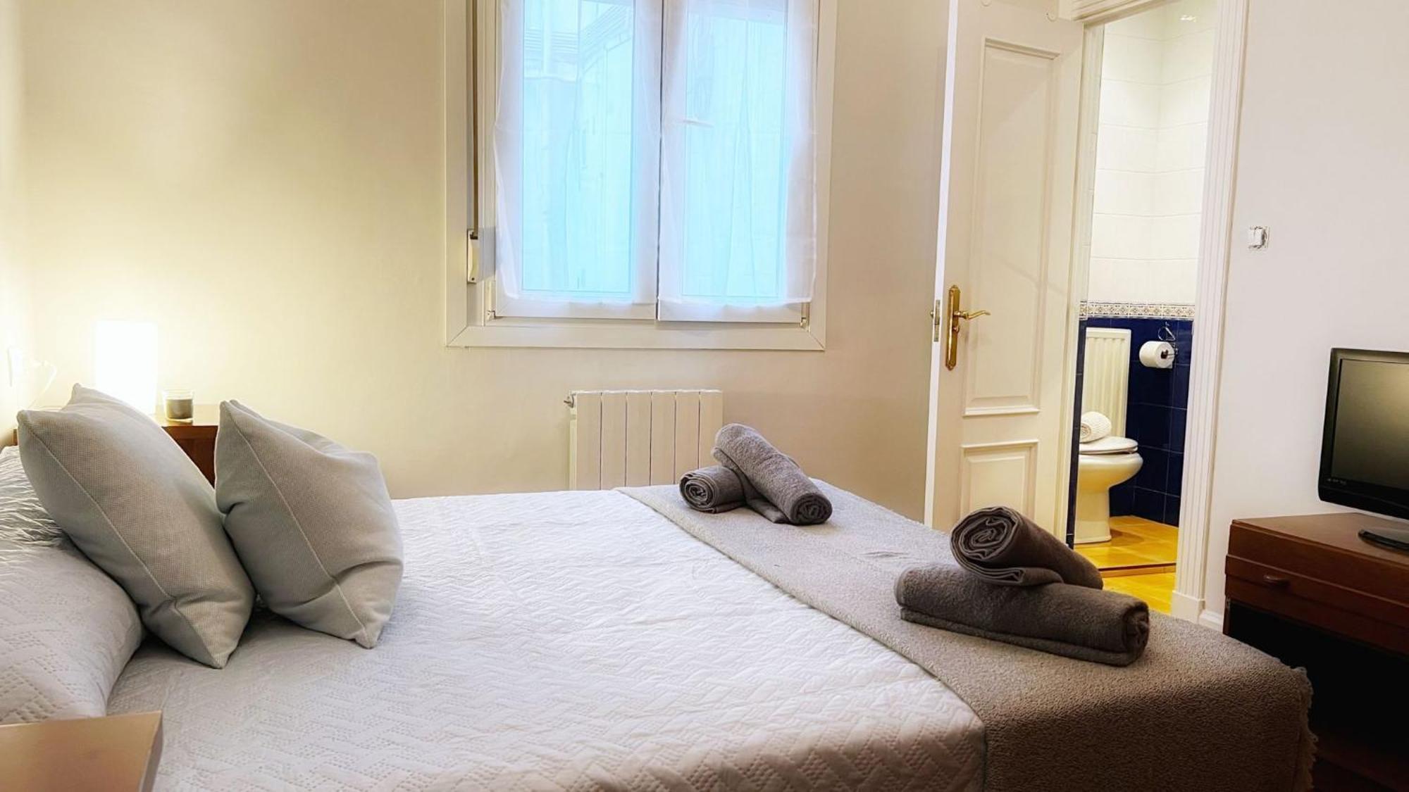 Centrica Y Amplia Vivienda Turistica Con Wifi Apartamento *