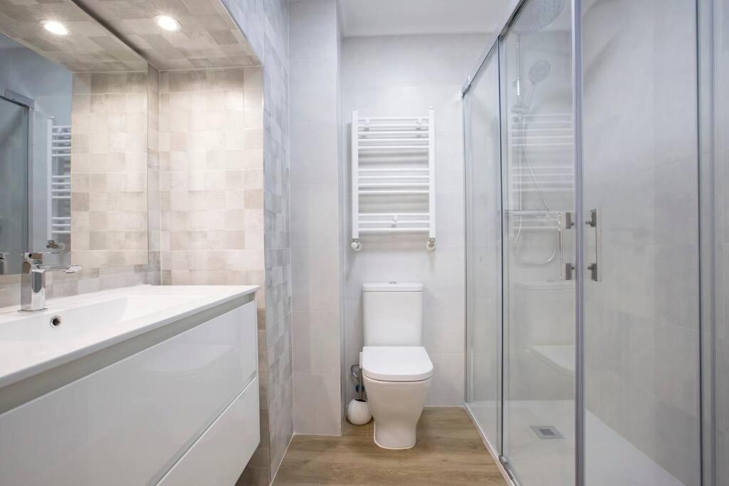 Alhondiga Flat By Next Stop Apartamento Bilbao